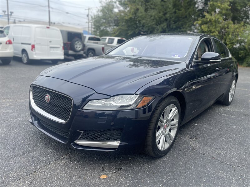 2016 Jaguar XF 35t Premium photo 4