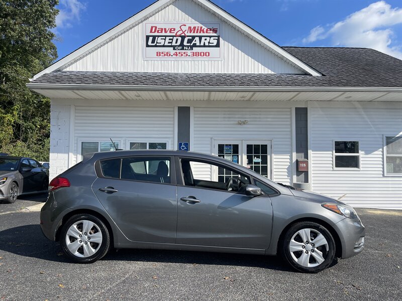 2016 Kia Forte LX photo 9