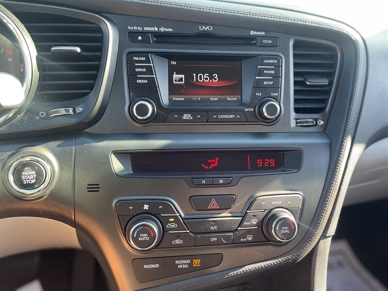 2013 Kia Optima EX photo 13