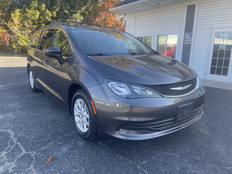 2017 Chrysler Pacifica Touring  