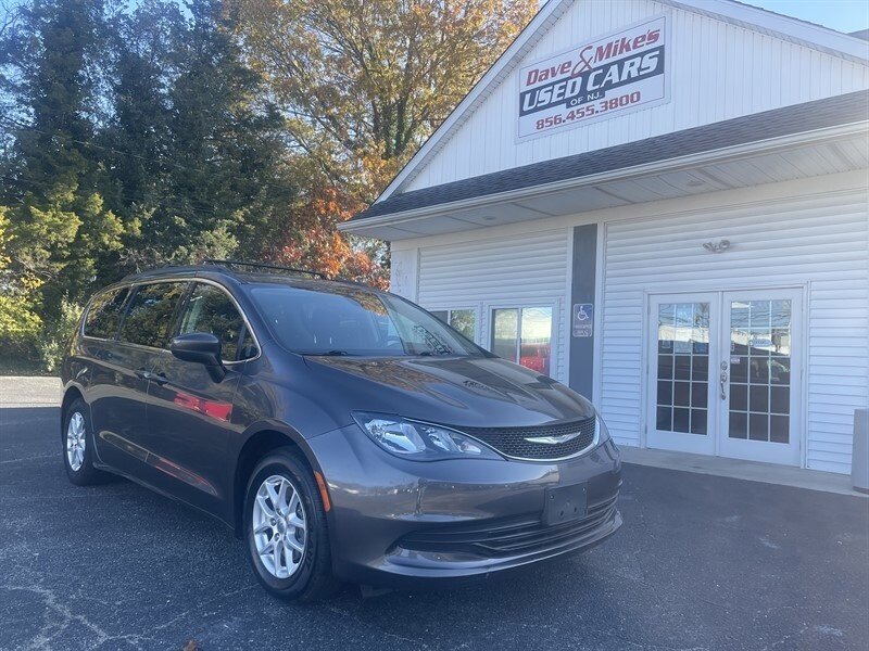 2017 Chrysler Pacifica Touring  