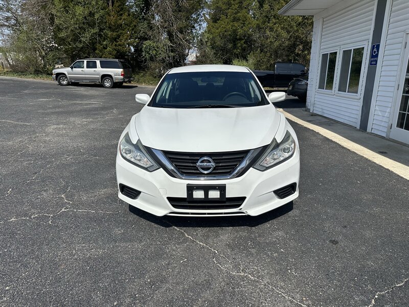 2016 Nissan Altima 2.5 S  