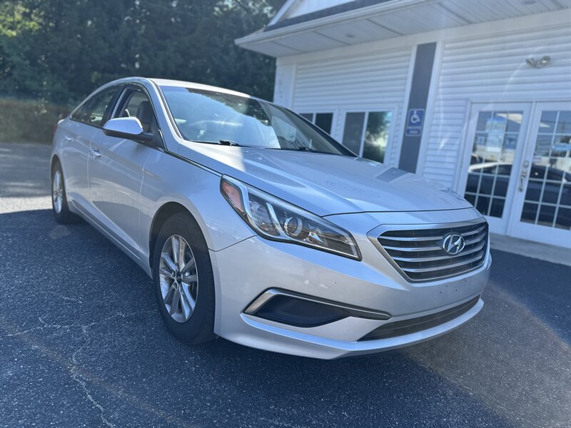 2016 Hyundai SONATA - Photo 2 - Bridgeton, NJ 08302