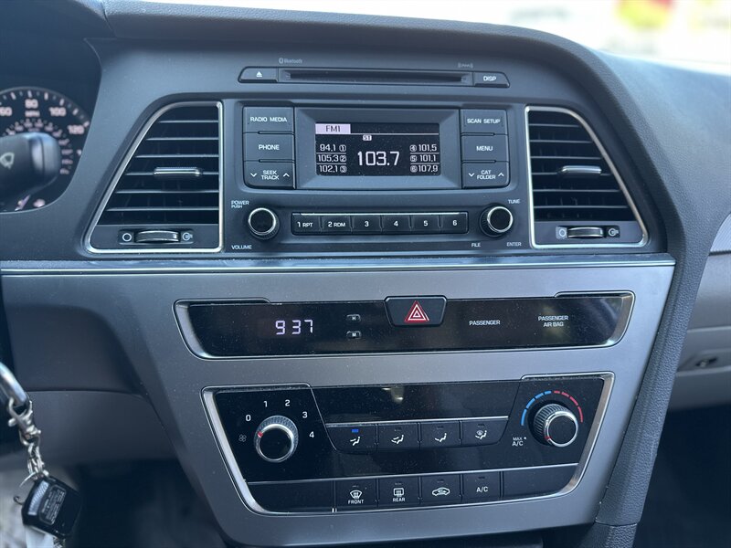 2016 Hyundai SONATA - Photo 16 - Bridgeton, NJ 08302