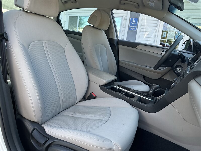 2016 Hyundai SONATA - Photo 13 - Bridgeton, NJ 08302