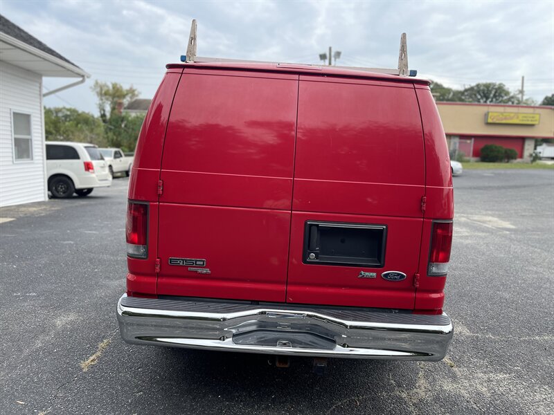 2012 Ford E-150 photo 7