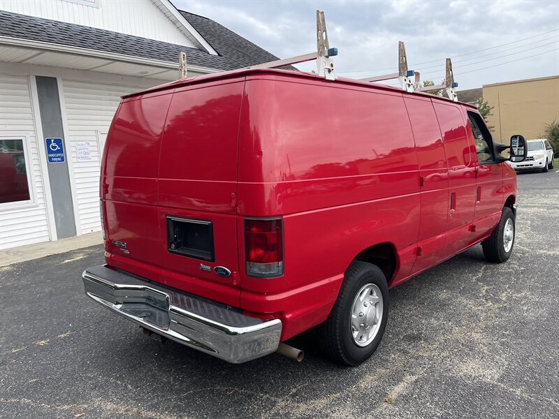 2012 Ford E-150 photo 8