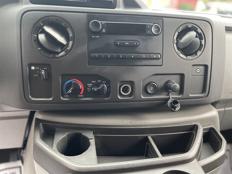 2012 Ford E-150 photo 13