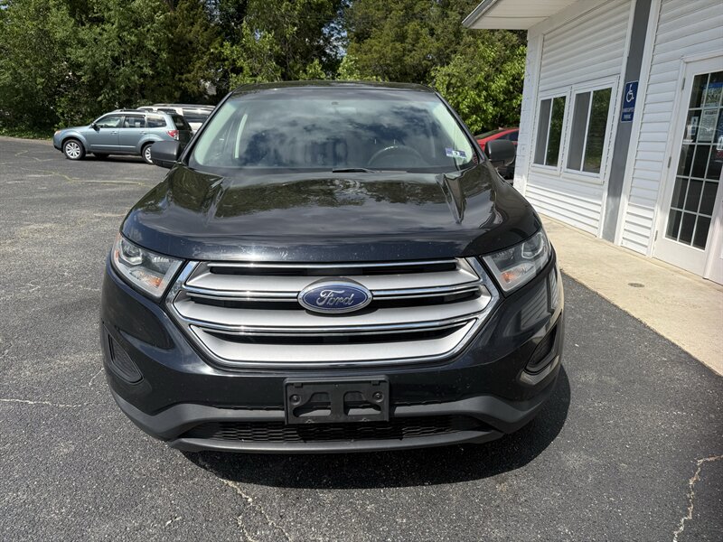 2016 Ford Edge SE  