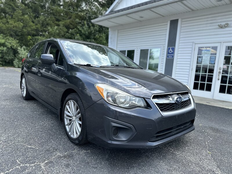 2012 Subaru Impreza 2.0i Premium  