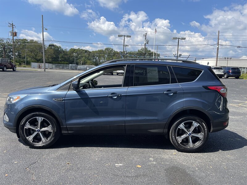 2018 Ford Escape SEL photo 4