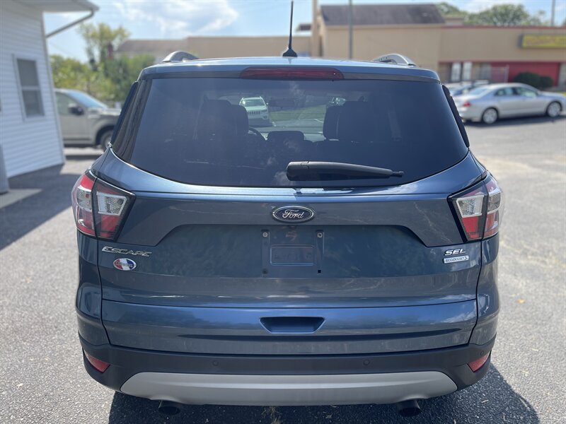 2018 Ford Escape SEL photo 6