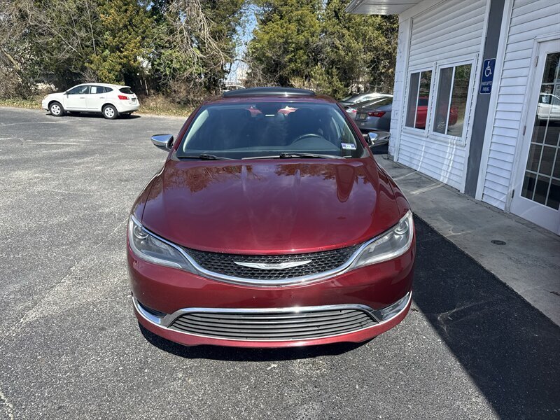 2015 Chrysler 200 Limited  
