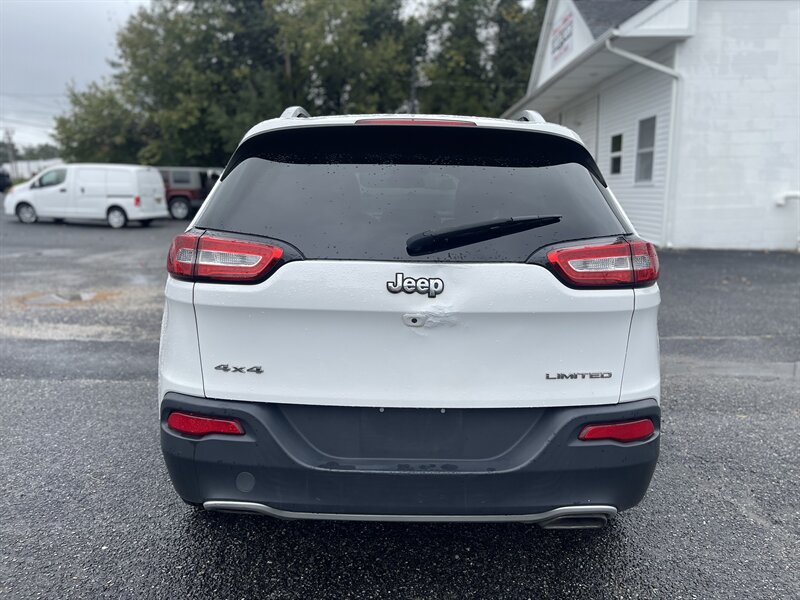 2017 Jeep Cherokee Limited photo 5