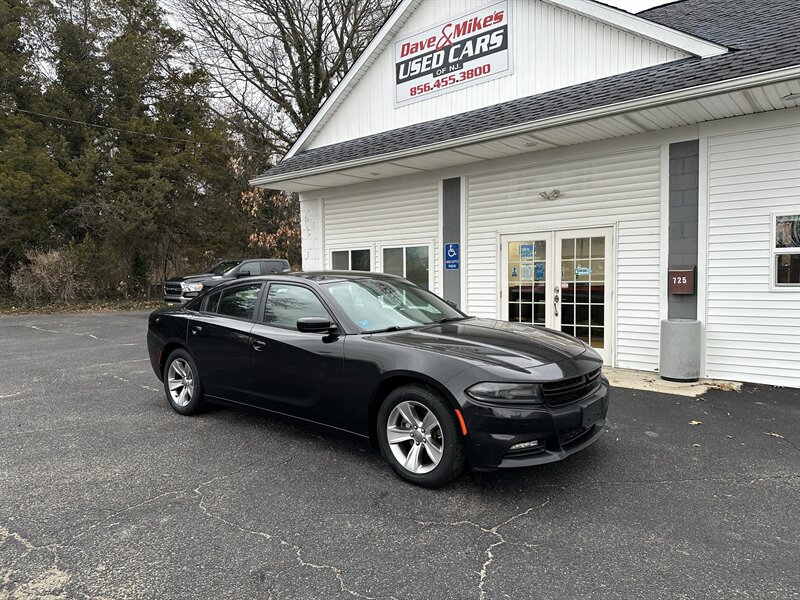 2016 Dodge Charger SXT  