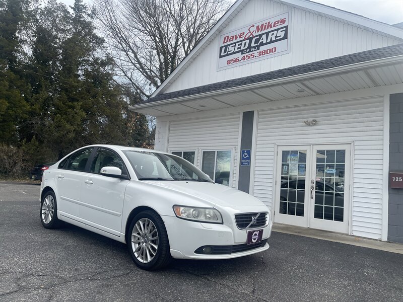 2009 Volvo S40 2.4i   - Photo 1 - Bridgeton, NJ 08302