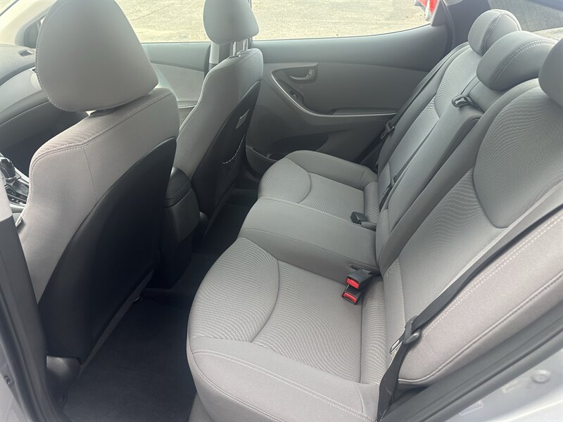 2014 Hyundai Elantra SE - Photo 6