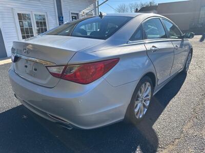 2012 Hyundai SONATA SE   - Photo 8 - Bridgeton, NJ 08302