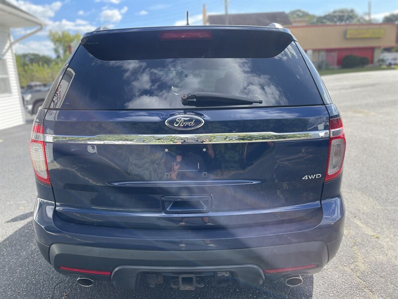 2012 Ford Explorer Base photo 7
