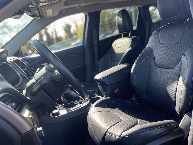 2014 Jeep Cherokee Limited photo 8