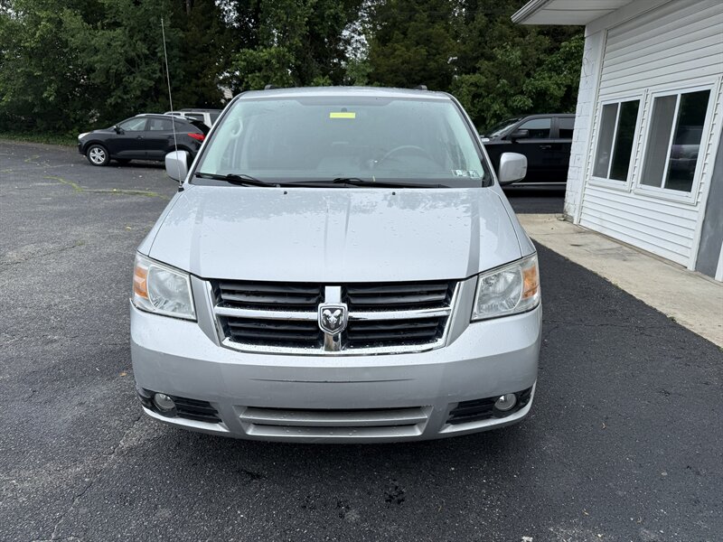 2010 Dodge Grand Caravan SXT FWD's photo