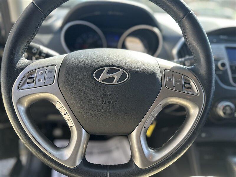 2012 Hyundai TUCSON GLS - Photo 16 - Bridgeton, NJ 08302