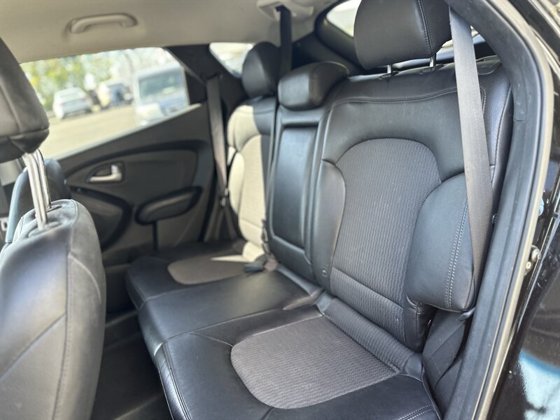2012 Hyundai TUCSON GLS - Photo 11 - Bridgeton, NJ 08302