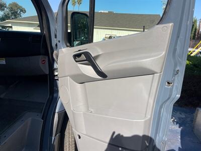 2018 Mercedes-Benz Sprinter 2500  Cargo van 2500 high roof V6 144 inch RwD - Photo 35 - Sunnyvale, CA 94087