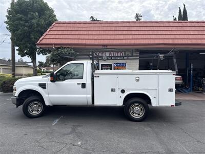 2010 Ford F-250 Super Duty XLT UTILITY  Utility - Photo 2 - Sunnyvale, CA 94087