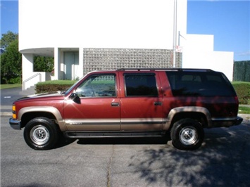 1998 Chevrolet Suburban C1500   - Photo 5 - Canoga Park, CA 91303