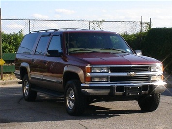 1998 Chevrolet Suburban C1500   - Photo 3 - Canoga Park, CA 91303