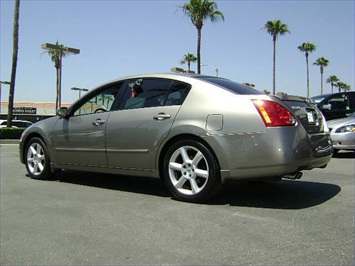 2004 Nissan Maxima 3.5 SE   - Photo 3 - Canoga Park, CA 91303