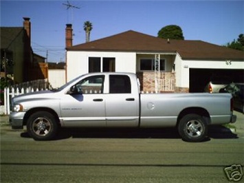 2005 Dodge Ram 2500 SLT 4dr Quad Cab SLT   - Photo 4 - Canoga Park, CA 91303