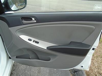 2016 Hyundai ACCENT SE   - Photo 21 - Uncasville, CT 06382