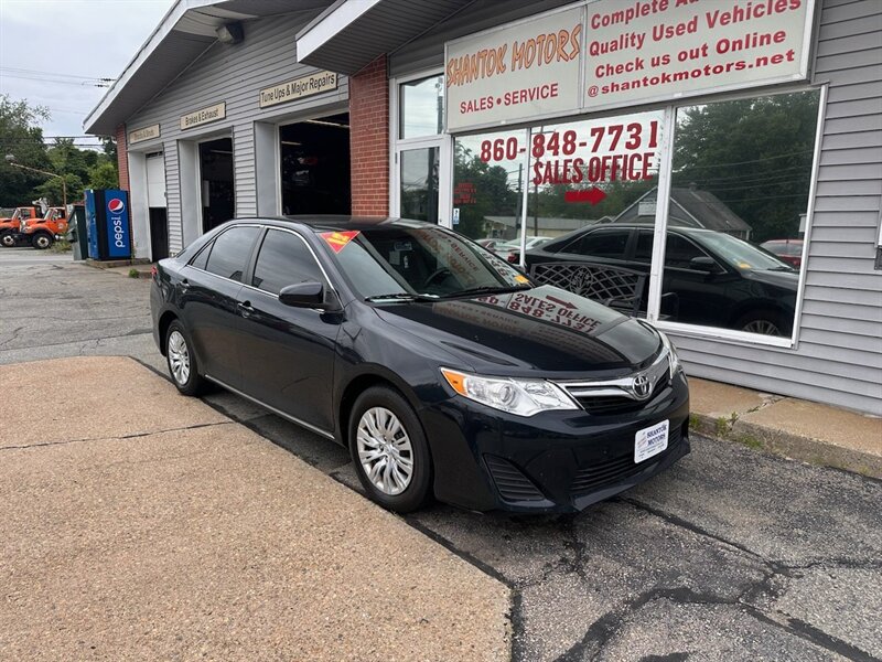 2012 Toyota Camry LE - Photo 1 - Uncasville, CT 06382