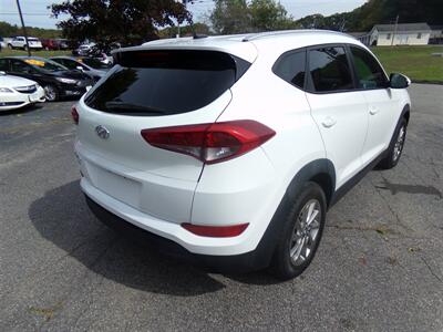 2016 Hyundai TUCSON 2.0L Premium - Photo 7 - Groton, CT 06340