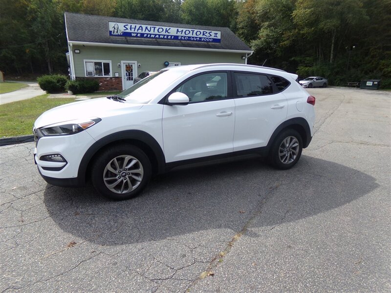 2016 Hyundai TUCSON 2.0L Premium - Photo 4 - Groton, CT 06340