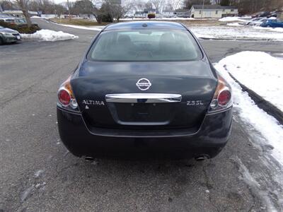 2011 Nissan Altima 2.5 SL   - Photo 6 - Uncasville, CT 06382