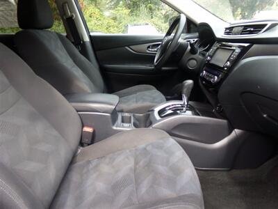 2016 Nissan Rogue SV - Photo 11 - Groton, CT 06340