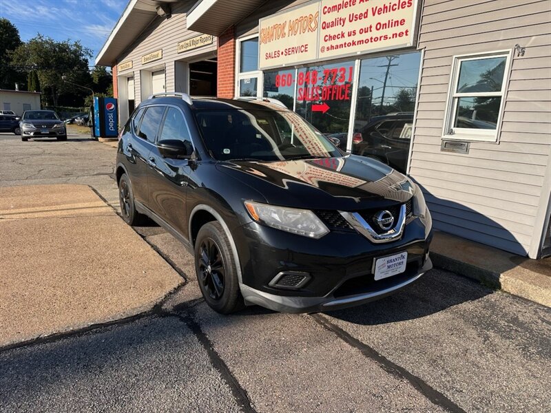 2016 Nissan Rogue SV   - Photo 1 - Uncasville, CT 06382