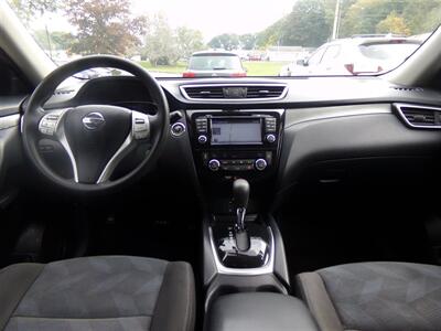 2016 Nissan Rogue SV - Photo 14 - Groton, CT 06340