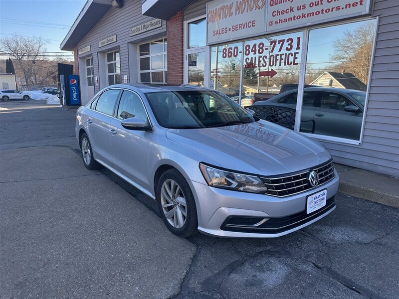 2018 Volkswagen Passat 2.0T SE  