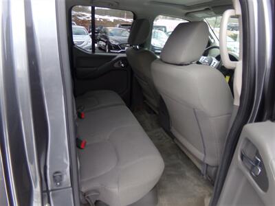 2017 Nissan Frontier SV   - Photo 12 - Groton, CT 06340