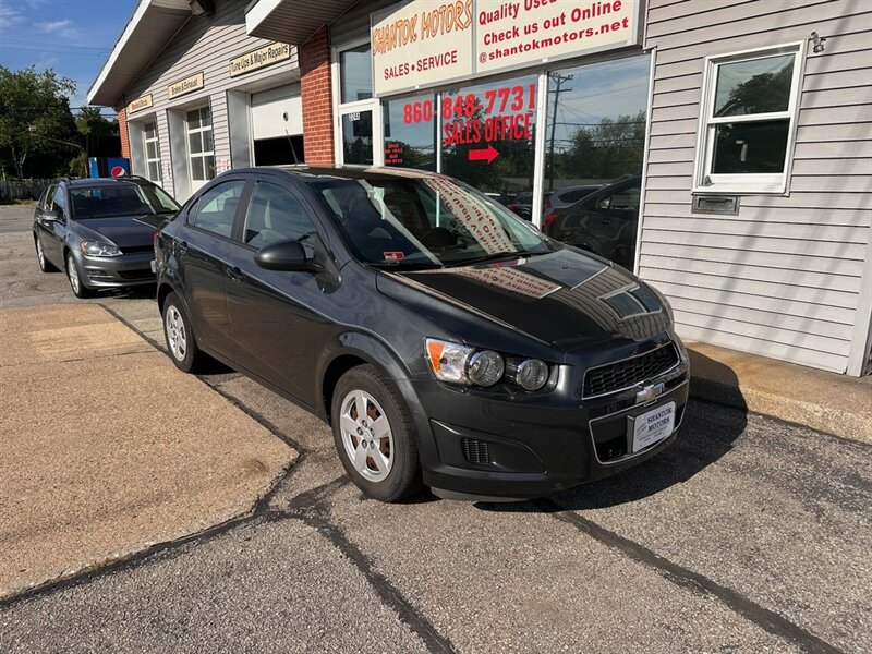 2014 Chevrolet Sonic LS Auto   - Photo 1 - Uncasville, CT 06382