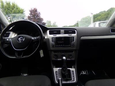 2017 Volkswagen Golf TSI S - Photo 14 - Uncasville, CT 06382