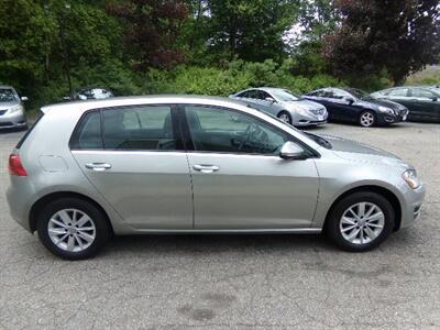 2017 Volkswagen Golf TSI S - Photo 8 - Uncasville, CT 06382
