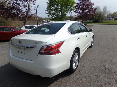 2015 Nissan Altima 2.5 SV - Photo 7 - Groton, CT 06340