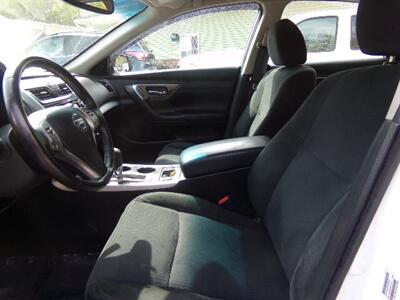 2015 Nissan Altima 2.5 SV - Photo 12 - Groton, CT 06340
