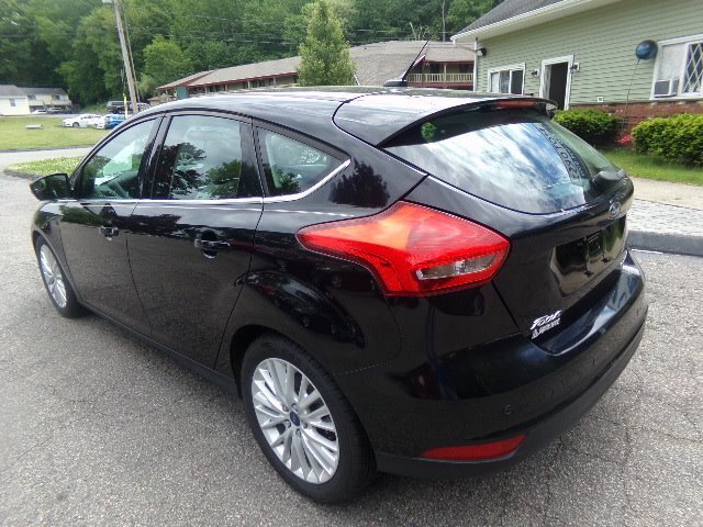 2018 Ford Focus Titanium - Photo 5 - Uncasville, CT 06382