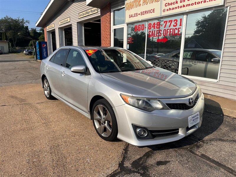 2014 Toyota Camry LE  